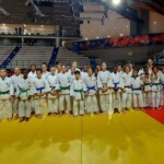 Groupe de judokas minimes au stage de judo IDF au dojo de Paris