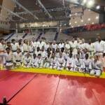 Groupe de judokas minimes au stage de judo IDF au dojo de Paris