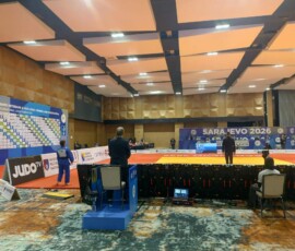 Championnat du Monde vétérans Sarajevo 2026 - Izzy en début de demi-finale