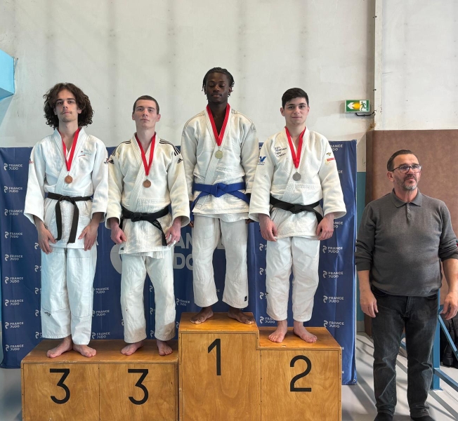 Championnat du Val d'Oise seniors 3ème division - podium Mathieu